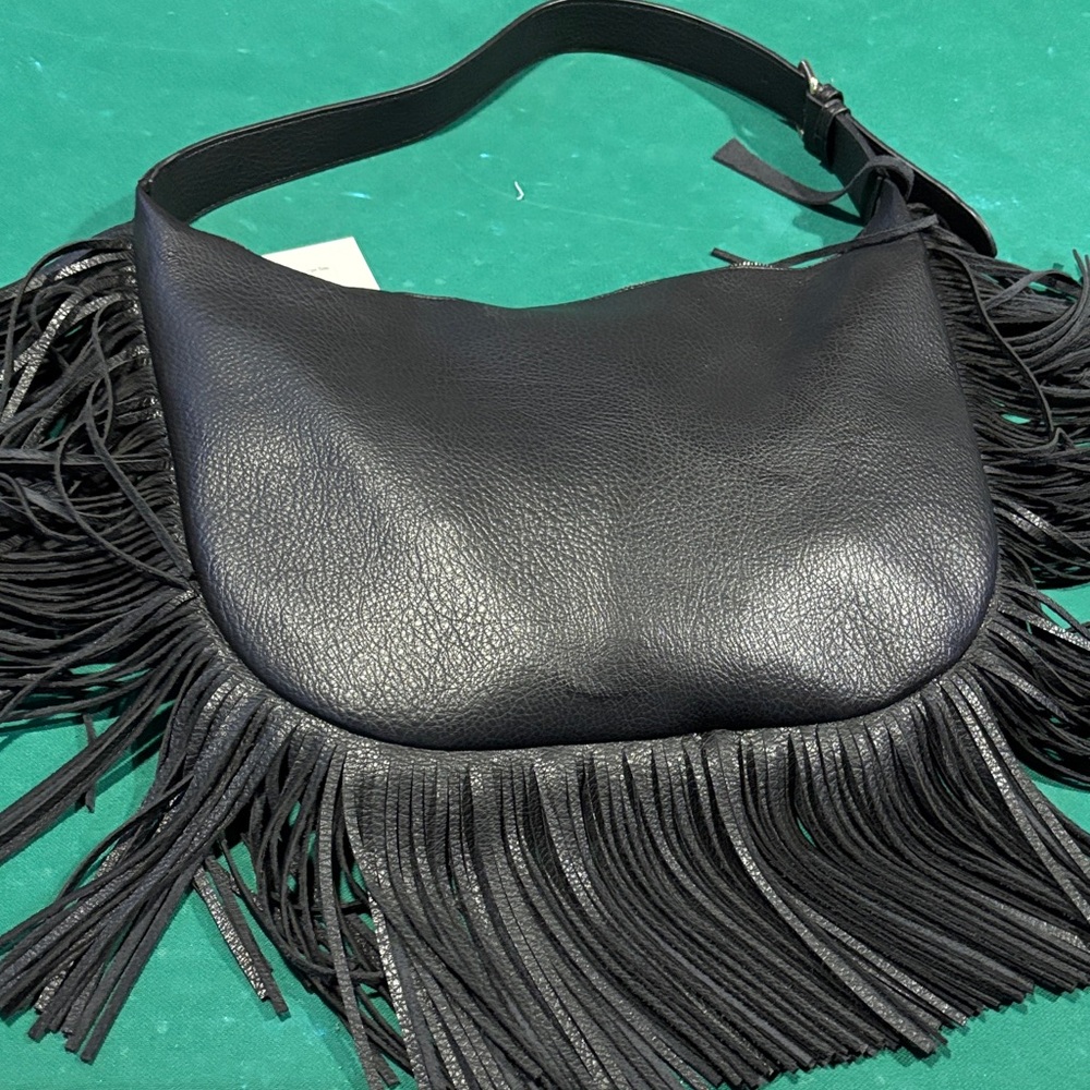 Elegant Black Leather Fringe Shoulder Bag